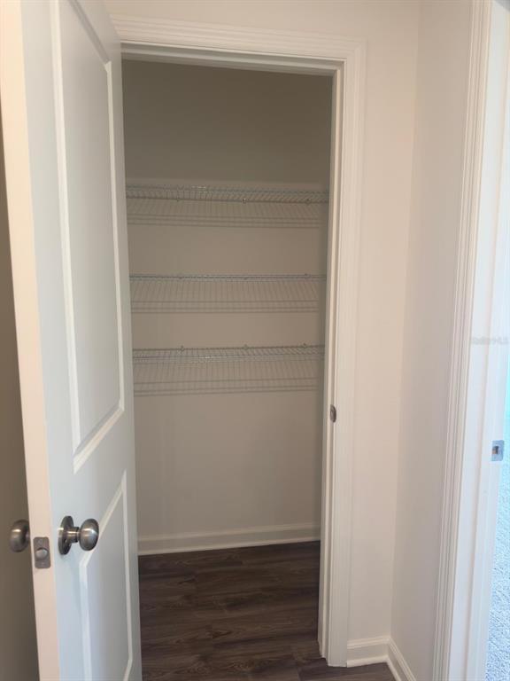 Building Photo - 993 Ambleside Dr