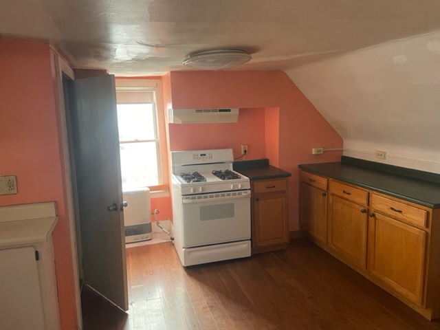 Kitchen - 92 E Allen St