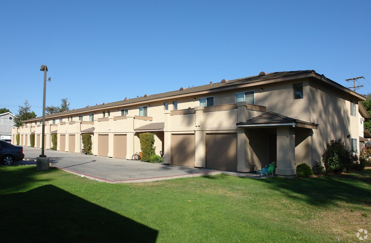 Foto del edificio - 512 Acacia