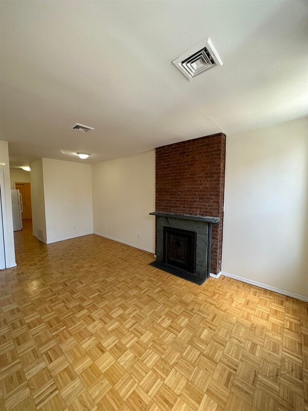 348 Grove St Unit 4, Jersey City, NJ 07302 Room for Rent in Jersey City, NJ