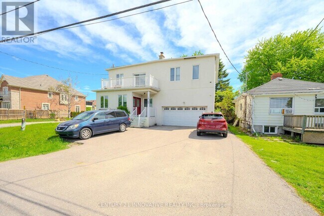 Photo du bâtiment - 13163 Bathurst St