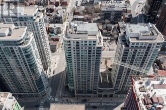 Building Photo - 234-1234 Rideau St