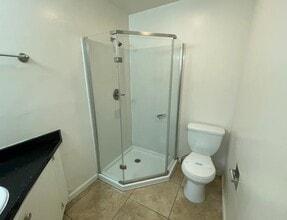 Building Photo - 402 Baylor Dr