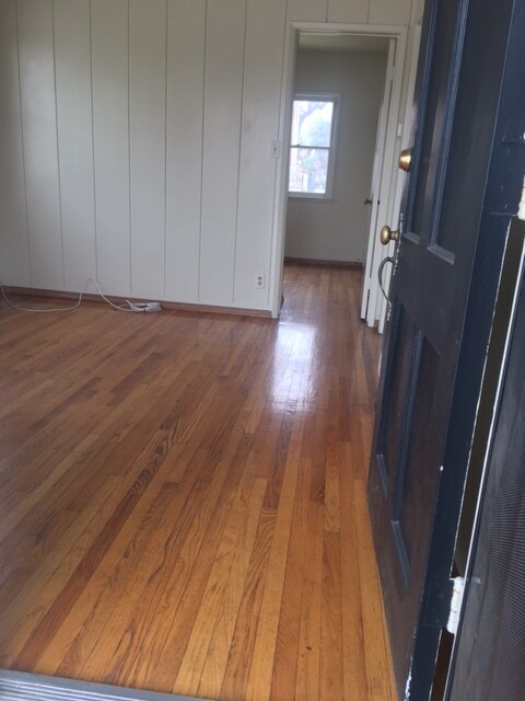 Front door into living room - 3201 Madera Ave