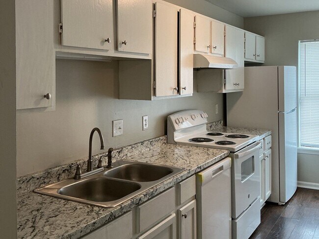 Building Photo - 34 Brianfield Cv