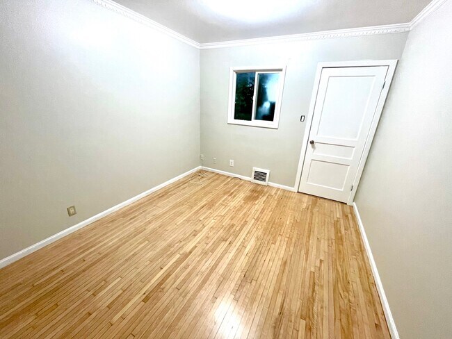Foto del edificio - 1410 48th Ave
