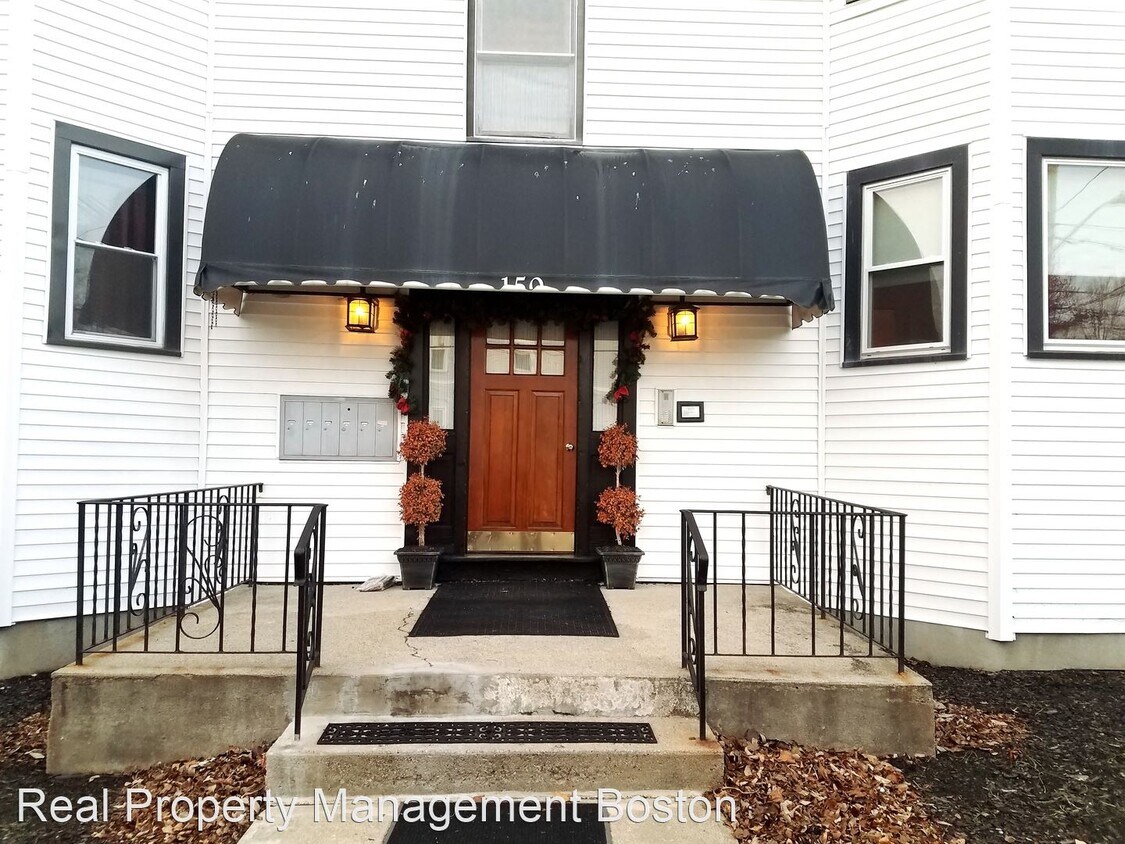 Primary Photo - 2 br, 1 bath House - 150 Park St. #1