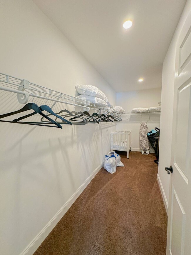 Building Photo - 214 Taylor Rd