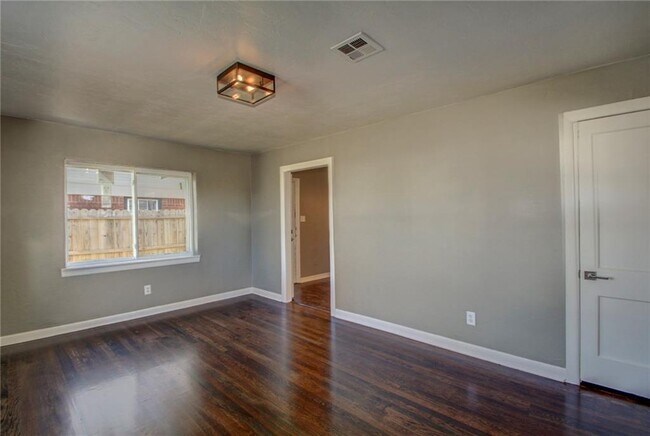 Foto del edificio - 2644 NW 34th St