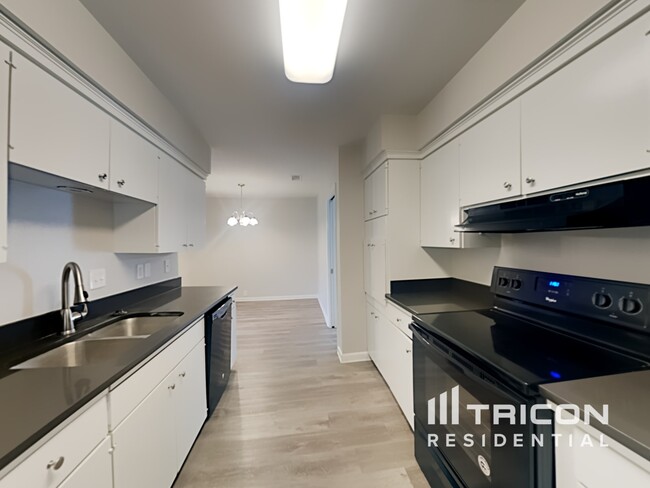 Foto del edificio - 1713 Brown Trail