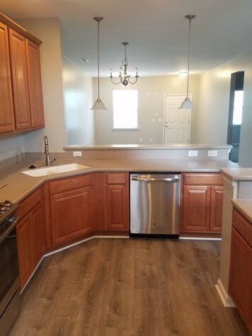 Building Photo - 113 Winding River Dr