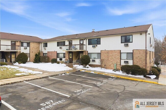 Foto del edificio - 1210 Cricket Ln