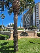 Building Photo - 4180 N Hwy A1A
