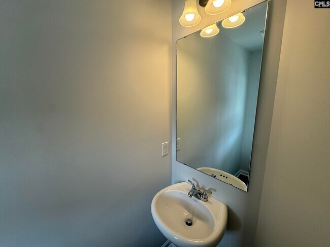 Foto del edificio - 287 Brando Wy