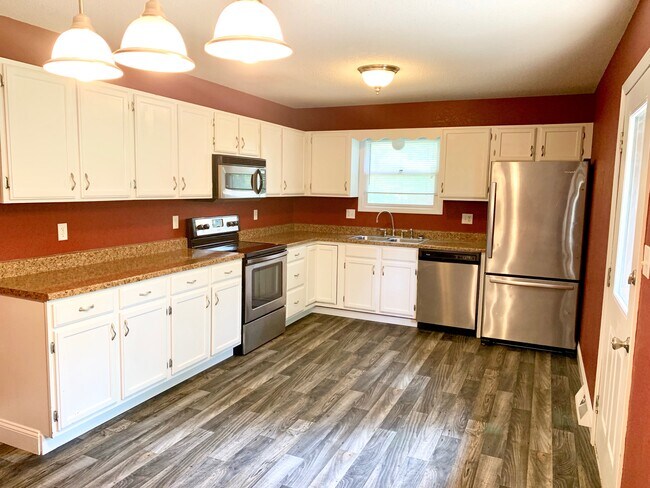 Building Photo - 2317 Independence Ct