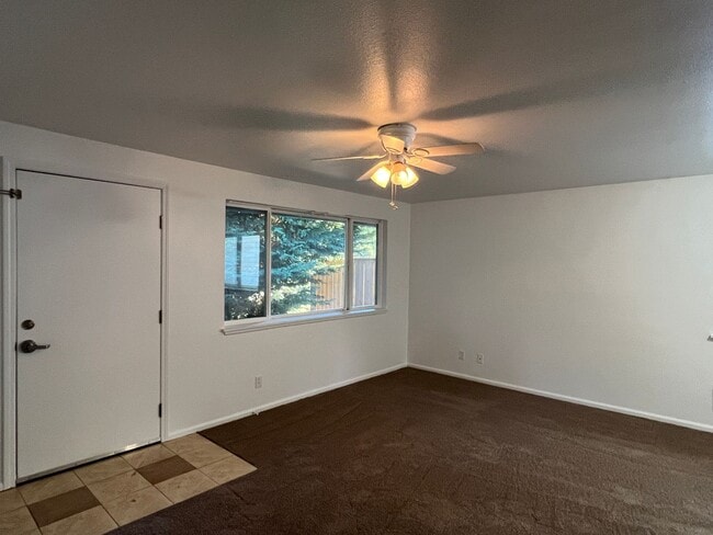 Building Photo - Harvey Development Duplex