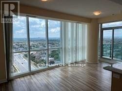 Building Photo - 3985-3985 Grand Park Dr