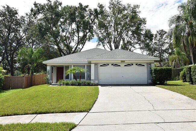 Building Photo - 1036 Royal Oaks Dr
