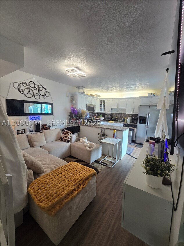 Foto del edificio - 2185 White Pine Cir