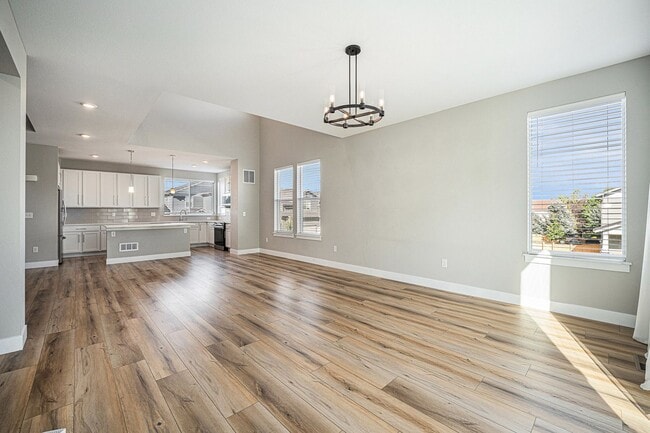 Building Photo - Modern 3-Story End Unit with Designer Fini...