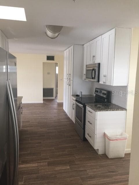 Building Photo - 705 Cypress Pl