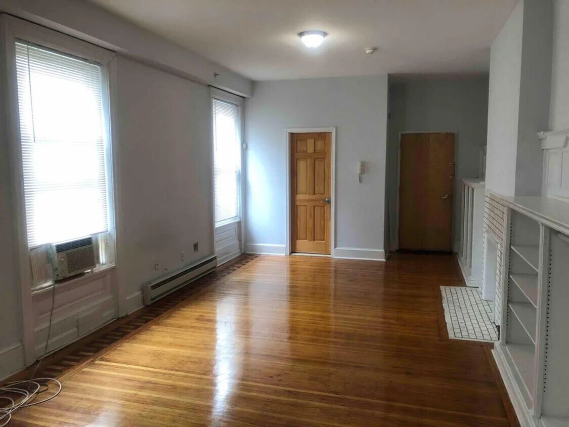 Foto principal - 1733 W Montgomery Ave
