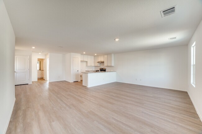 Foto del edificio - 7371 Cultivator Way