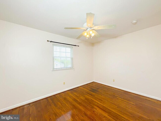 Foto del edificio - 3217 St Lukes Ln