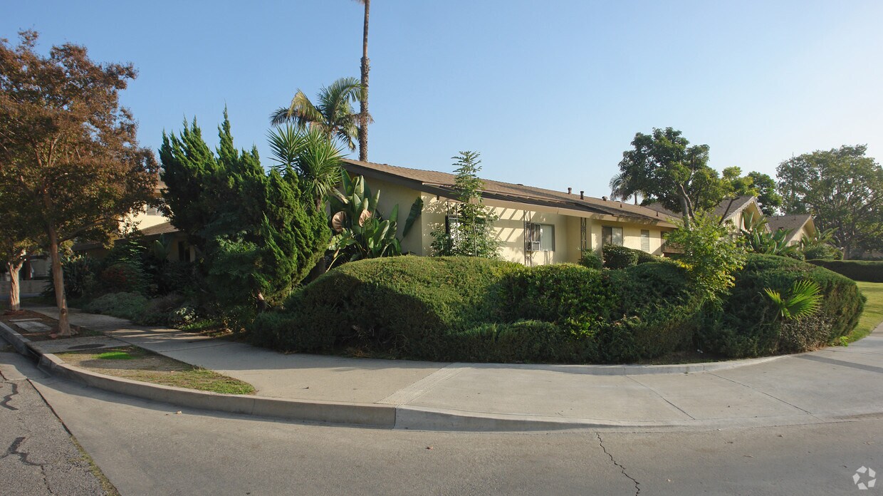 Foto principal - 570 Hollenbeck Apartments