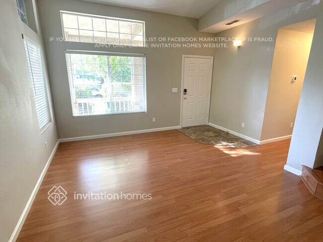 Foto del edificio - 4720 Canyon Hills Dr