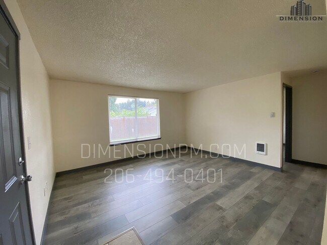 Foto del edificio - Convenient 1 bed 1 bath Units!