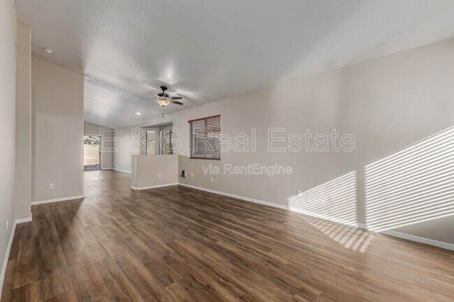 Building Photo - 13842 W Bola Dr