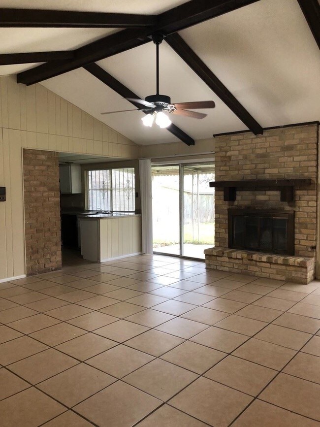 Building Photo - 4 br, 2 bath House - 6003 Georgetown