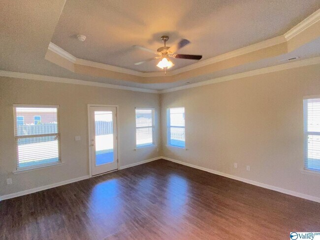 Building Photo - 608 Willow Shoals Dr SW