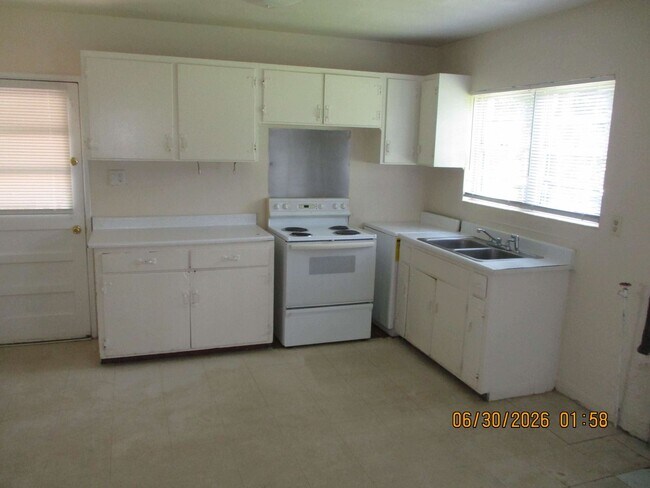 Foto del edificio - 2502 Belmont Ave