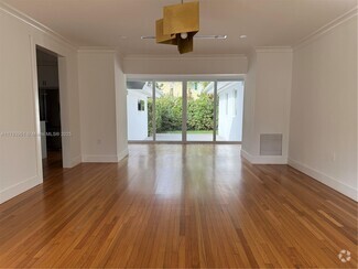 Building Photo - 547 Giralda Ave