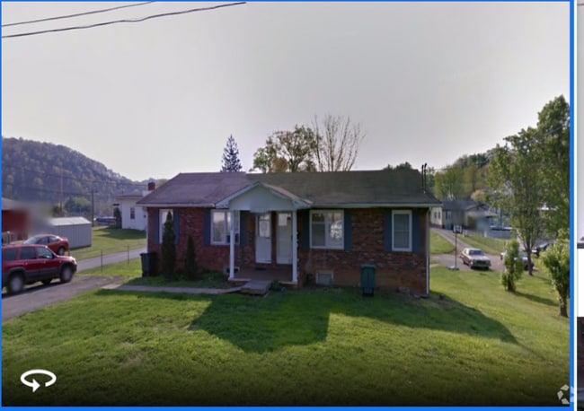Building Photo - 602 Stuart Dr