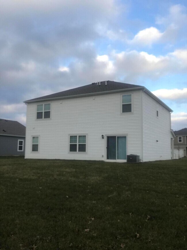 Foto del edificio - 467 Garnet Rnch Dr