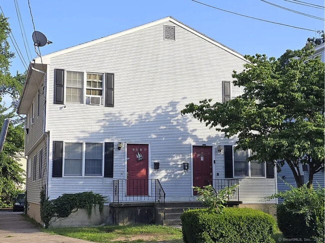 Building Photo - 307 Tolland St
