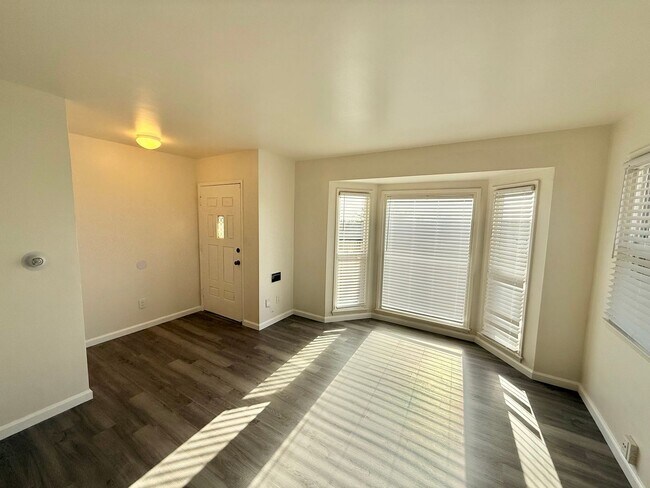 Foto del edificio - 5302 Churchward St