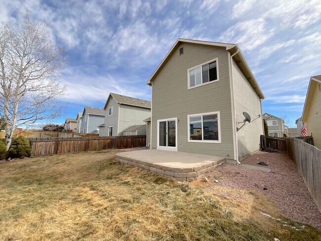 Foto del edificio - 3 Bedroom Home Available Near N Powers Blvd & Dublin Blvd!