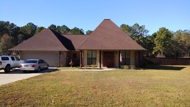 Building Photo - 3656 Belview Rd