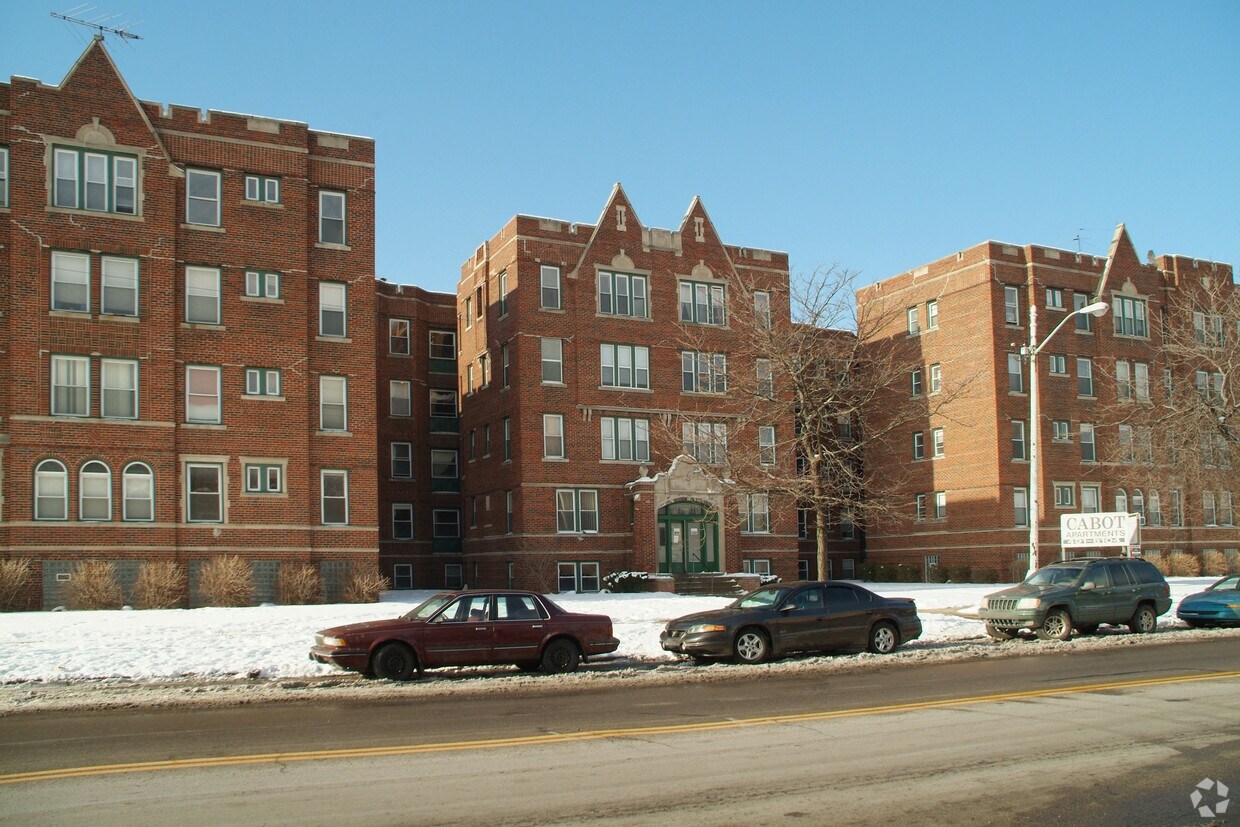 Foto del edificio - Cabot Apartments
