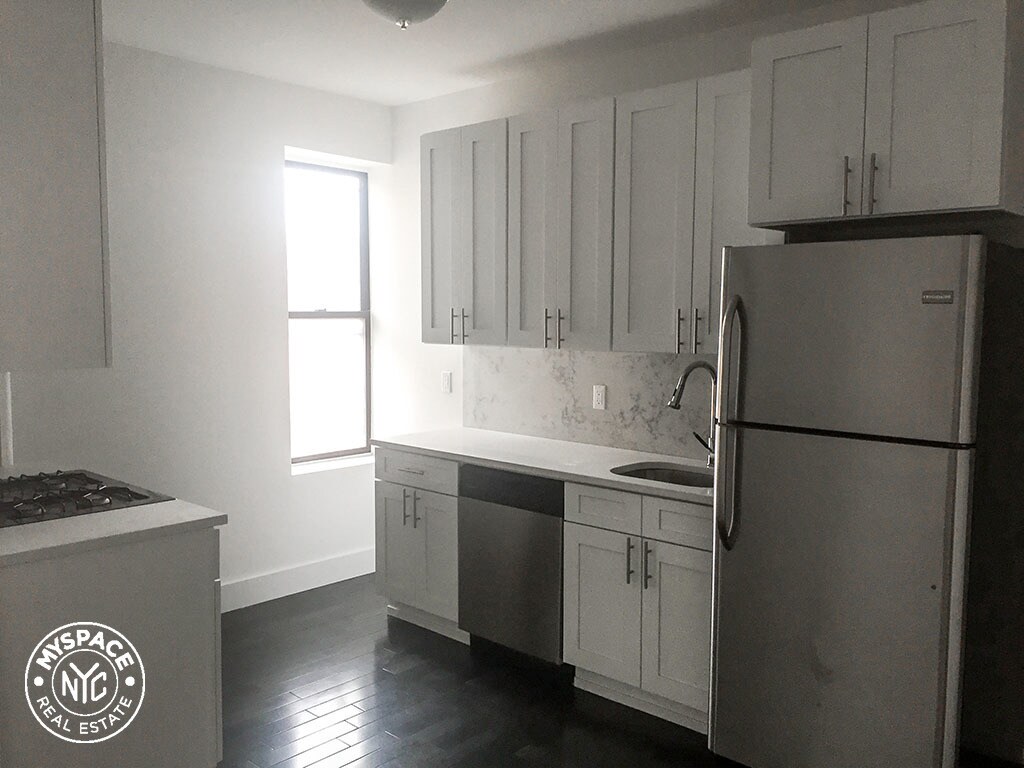 Primary Photo - 630 Rugby Rd