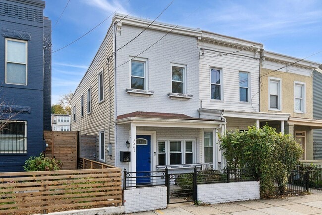 Building Photo - 2241 Prout St SE