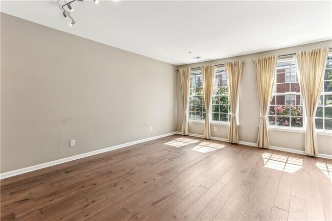 Foto del edificio - 4732 Creekside Villas Way