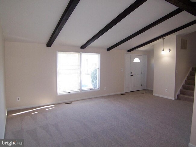 Building Photo - 2022 McKinley Ct