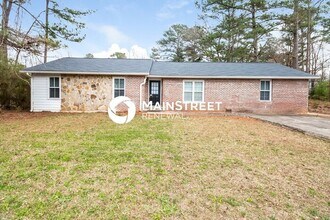 Building Photo - 4540 Kent Rd