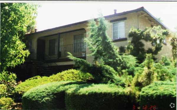 Foto del edificio - 40600 Chapel Way