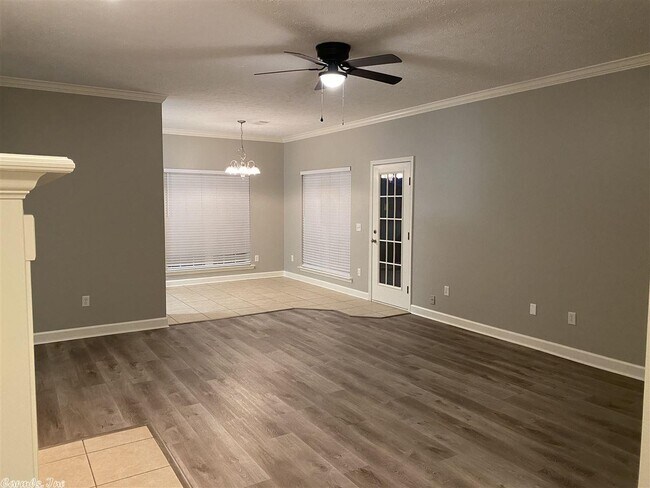 Building Photo - 1660 Wysteria Ln